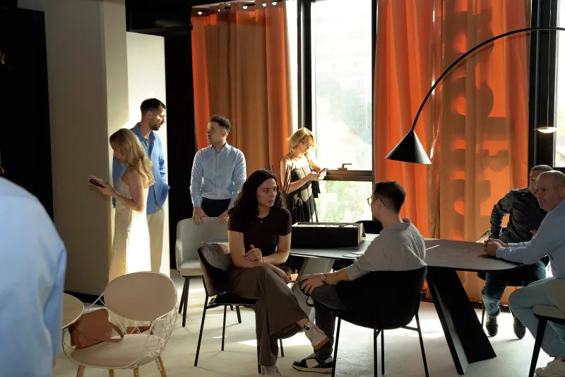 Noul showroom Kuiba din București: mobilier premium și design interior într-un singur spațiu