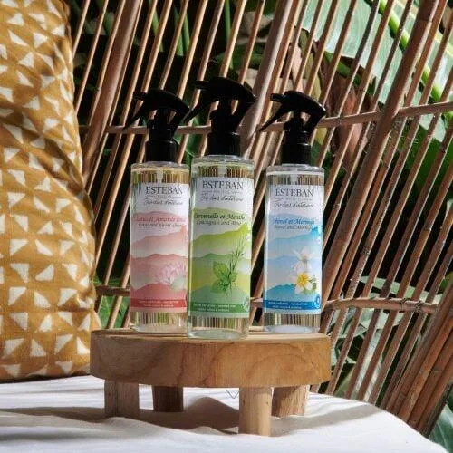 Spray Textile & Camera 250ml Lotus&Migdale dulci - Esteban Paris Parfums - Image 4
