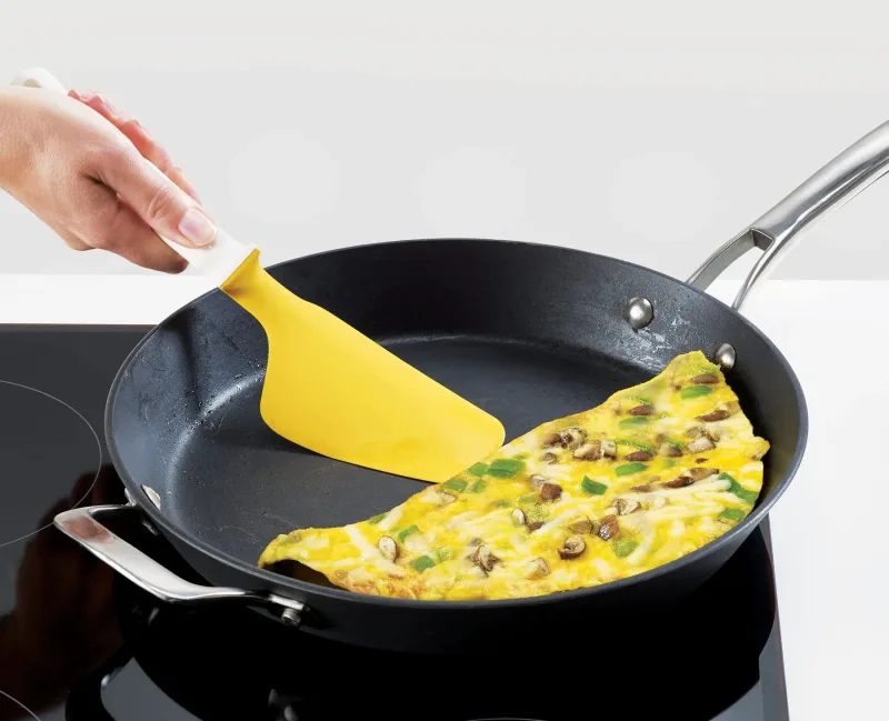 Spatula Preparare Oua Elevate - JosephJoseph - Image 1