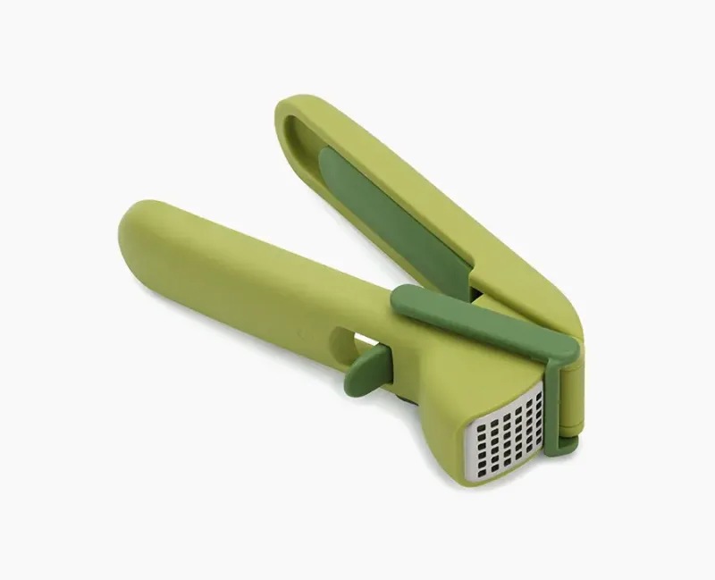Presa Usturoi CleanForce Verde - JosephJoseph - Image 1