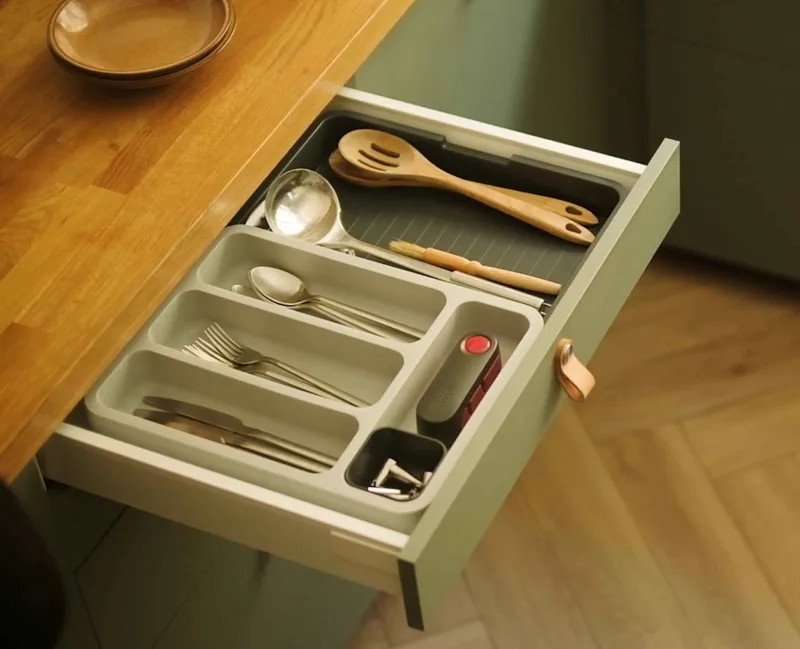 Organizator Extensibil Pentru Tacamuri Gri - JosephJoseph - Image 2