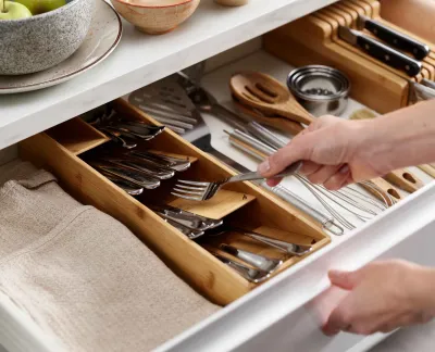 Organizator tacamuri din bambus - JosephJoseph