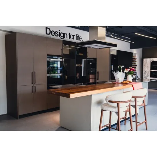 Bucatarie activa Doimo Cucine Nociola 2022 - Miele Showroom - Miele - Image 1