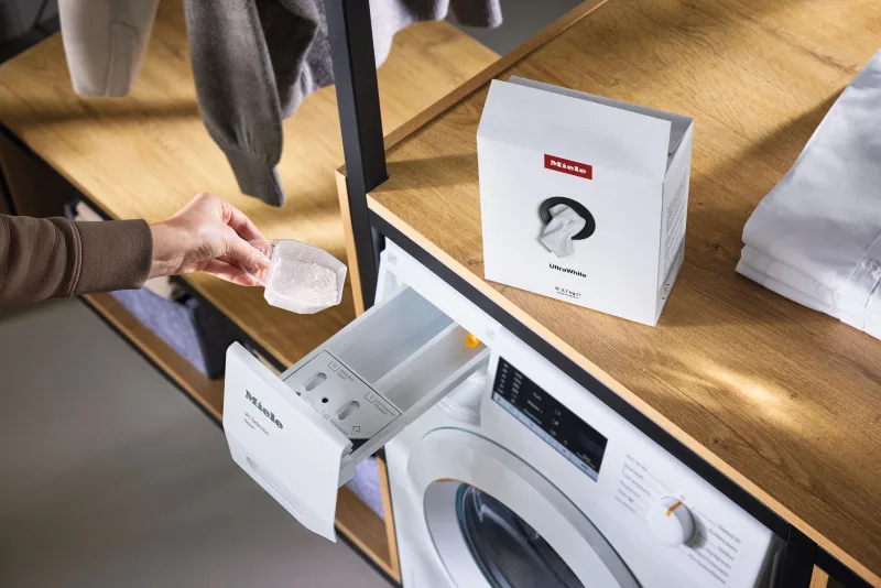 Detergent pudra pentru rufe albe UltraWHite 2.7 Kg - Miele - Image 4