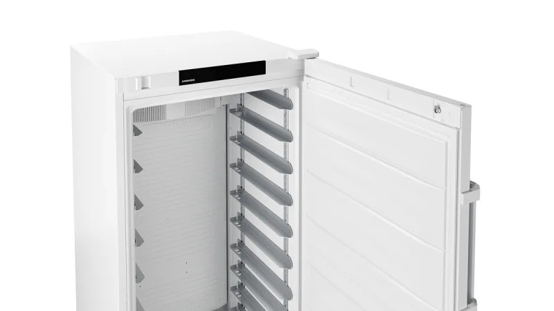 Ușa cu închidere automată la < 90° / închidere automată a ușii la mai puțin de 90°