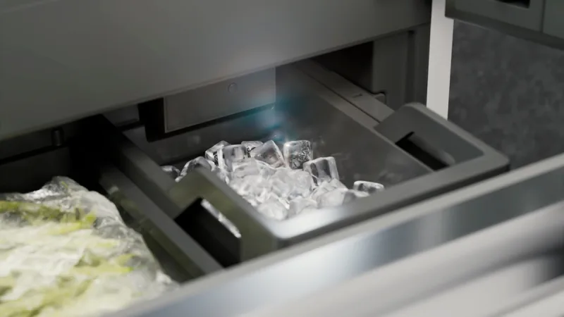 IceMaker cu racord de apă fix