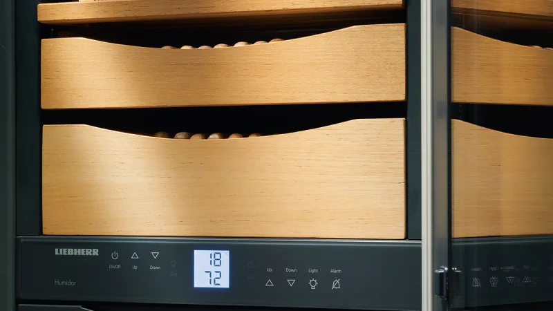 Humidor: Comandă precisă