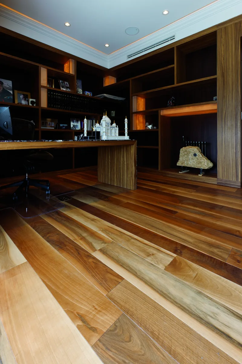 Parchet Classico din nuc european - Image 3