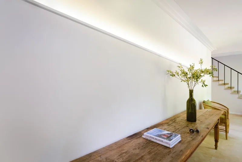 Cornișă pentru iluminare indirectă CX189 — profil LED unghiular, 2,7 cm - Image 4