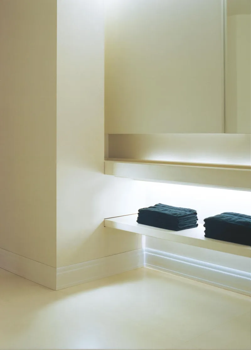 Plintă decorativă SX104 — model liniar modern, 15 cm înălțime - Image 4