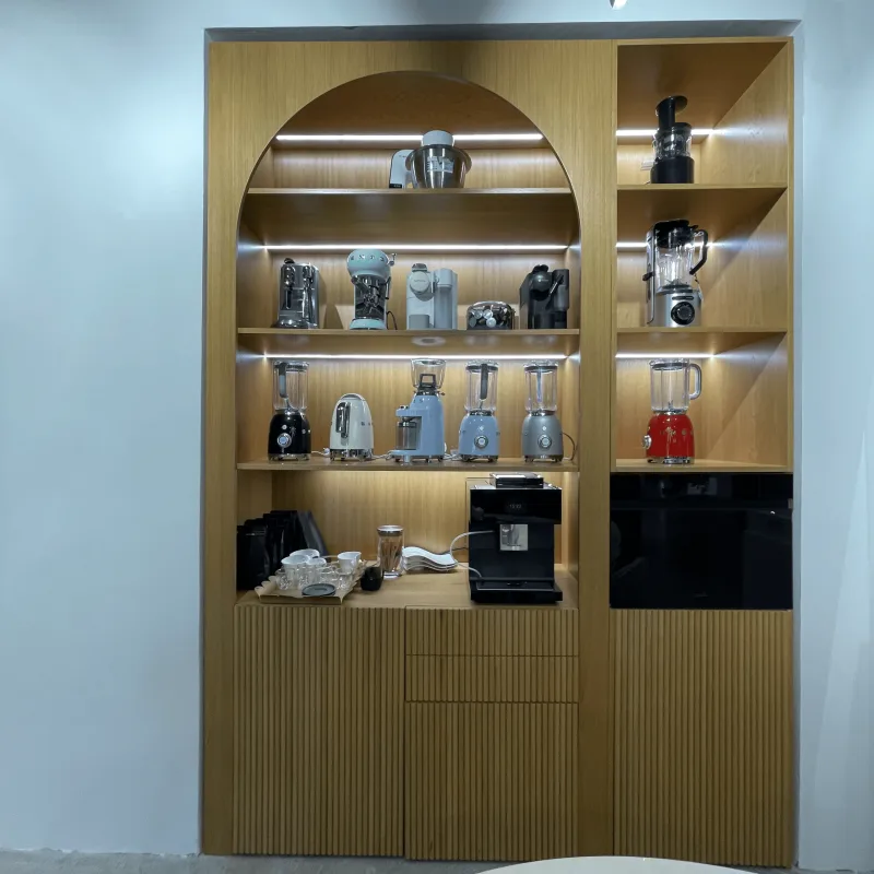 Mobilier custom made, cu fronturi riflate si arcade - OUTLET - Image 2